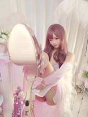 [Cosplay] Anime Blogger Xiaomei Ma - (Selfie de Navidad) Purple Love