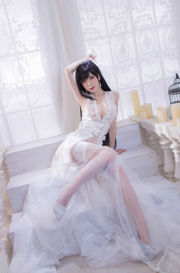 [Cosplay] Anime-Bloggerin Shui Miao Aqua - Hochzeitskleid