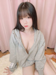 [Welfare COS] Weibo Girl Paper Cream Moon Shimo — Naked パーカー